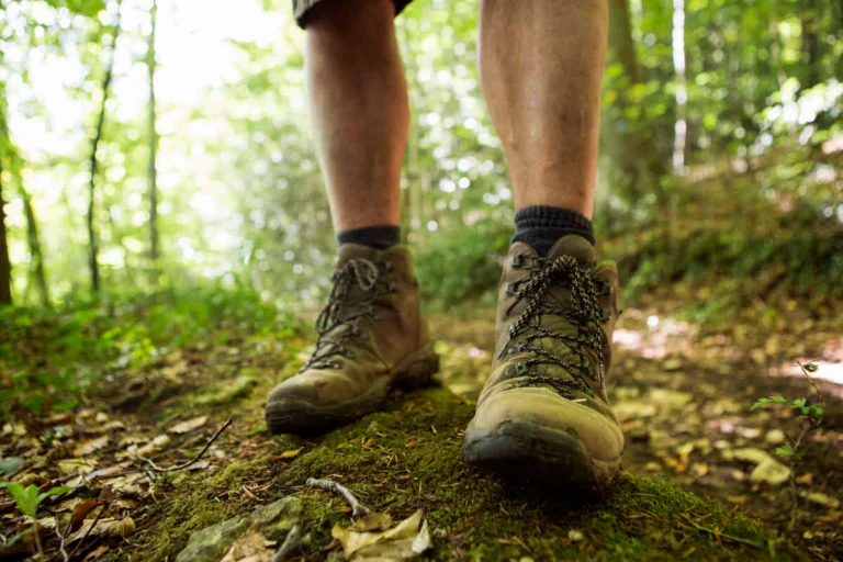 Tips Memilih Sepatu Gnung Pemula