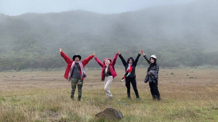 Pendaki Di Suryakencana - Paket Pendakian Gunung Gede: Solusi Praktis Mendaki Tanpa Ribet!